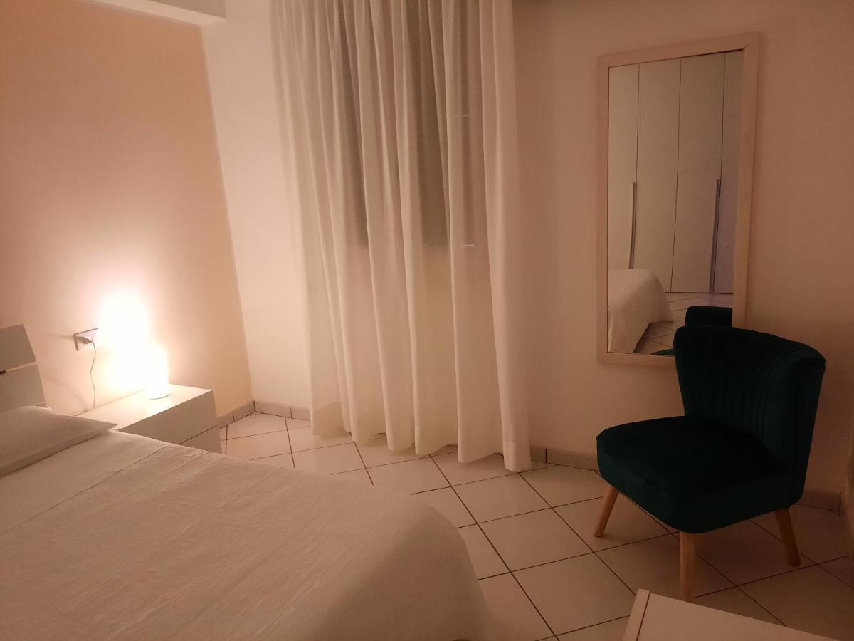 Villa Oblo ファヴィニャーナ エクステリア 写真
