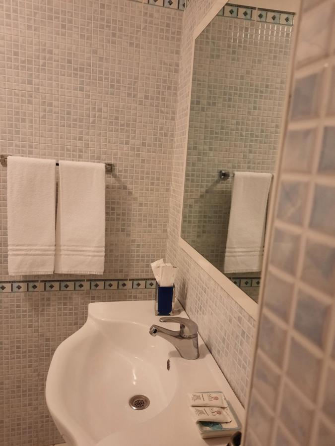Villa Oblo ファヴィニャーナ エクステリア 写真
