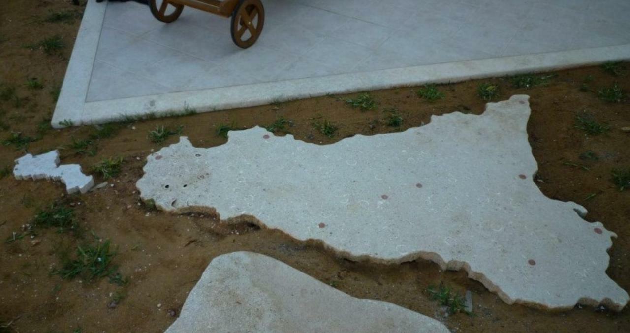 Villa Oblo ファヴィニャーナ エクステリア 写真